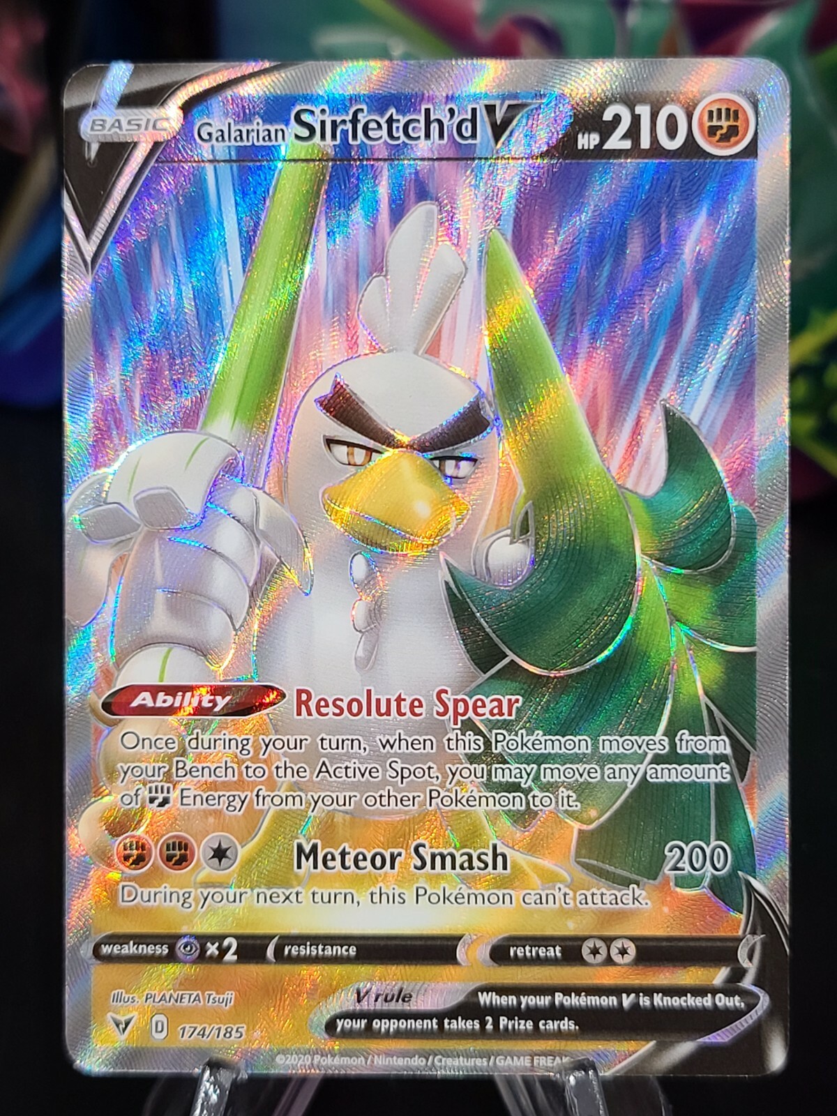 Pokemon TCG Galarian Sirfetch'd V 174/185 ULTRA RARE VIVID VOLTAGE NM CONDITION