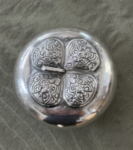 Antique Betel Nut Mangustine Round Box Silver  Thailand 59.2 g