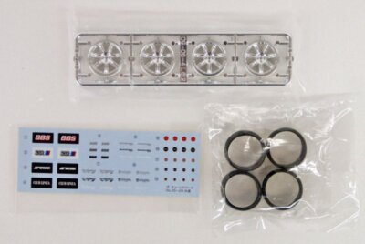 Aoshima VIPCAR Teile No.83 – Club Linea L612 20-Zoll Felgen Für 1/24 Modellautos