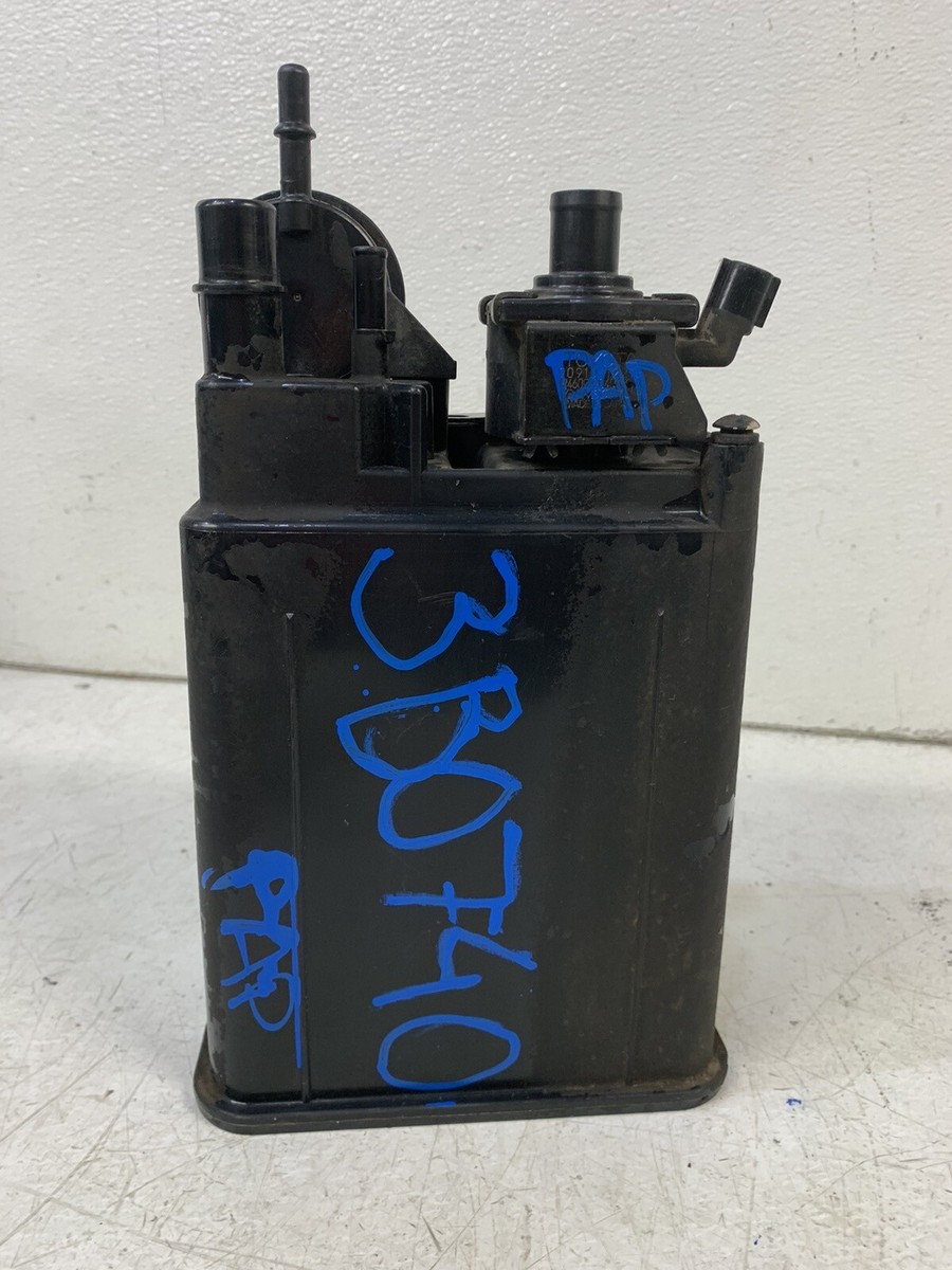 2003-2005 Toyota Echo charcoal EVAP can fuel vapor canister SMOG