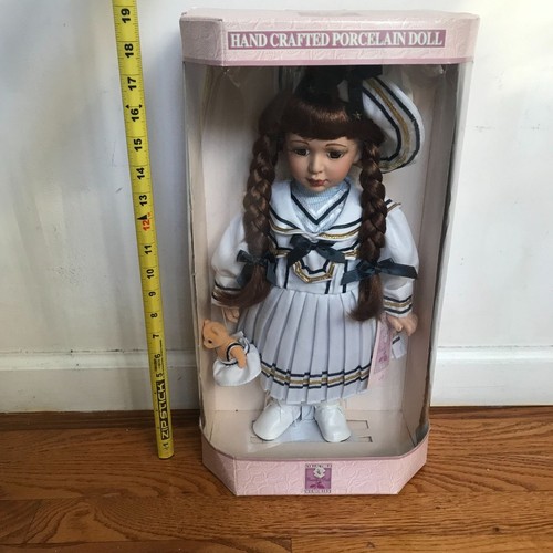 Vintage Sammlerstück Memories Porzellan Puppe Lilie Matrose Zopf geflochten Maritim - Bild 7 von 7