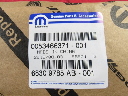 Juego de 2 placas de identificación de puerta delantera Dodge 1500 19-21 negras R A M NUEVO OEM MOPAR - Imagen 7 de 7