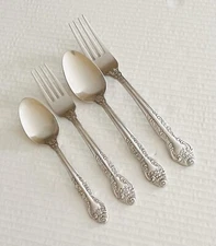 Oneida Stainless Secretariat 4 Piece Place Setting Spoons Forks Glossy