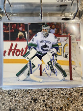 Eddie Lack Signed Autographed Vancouver Canucks 8X10 Photo
