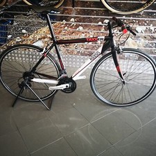 Bici 28 TRK Biciclasse Taxxer Shimano 24v Ibrida Trekkig City Bicicletta