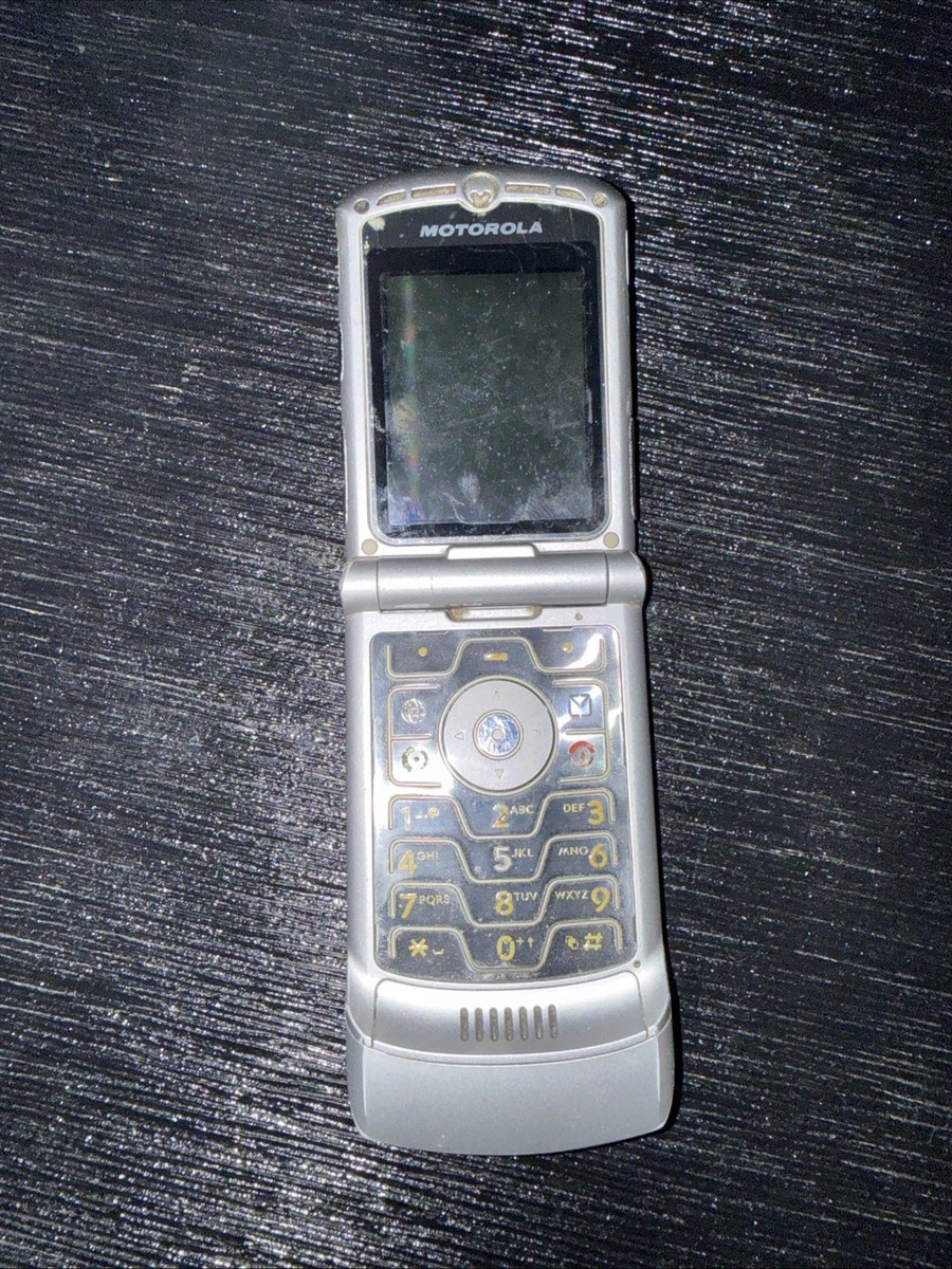 Motorola Razr 2004 Flip Phone T-MOBILE Silver with Battery - Need