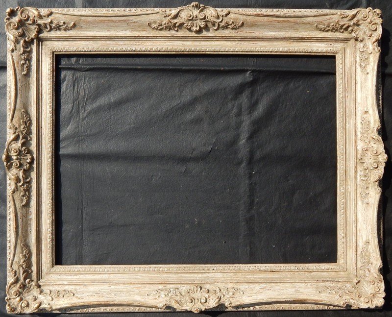 Graceful French Louis XV Style Hand Carved Mid-Century 18" x 24" Wood Frame NR