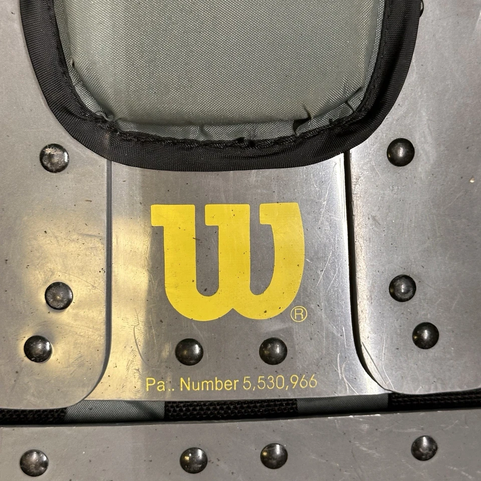 Wilson Pro Platinum West Chaleco Protector de Pecho de Árbitro y Juego Completo con Zapatos 10.5 Foto 3 de 4