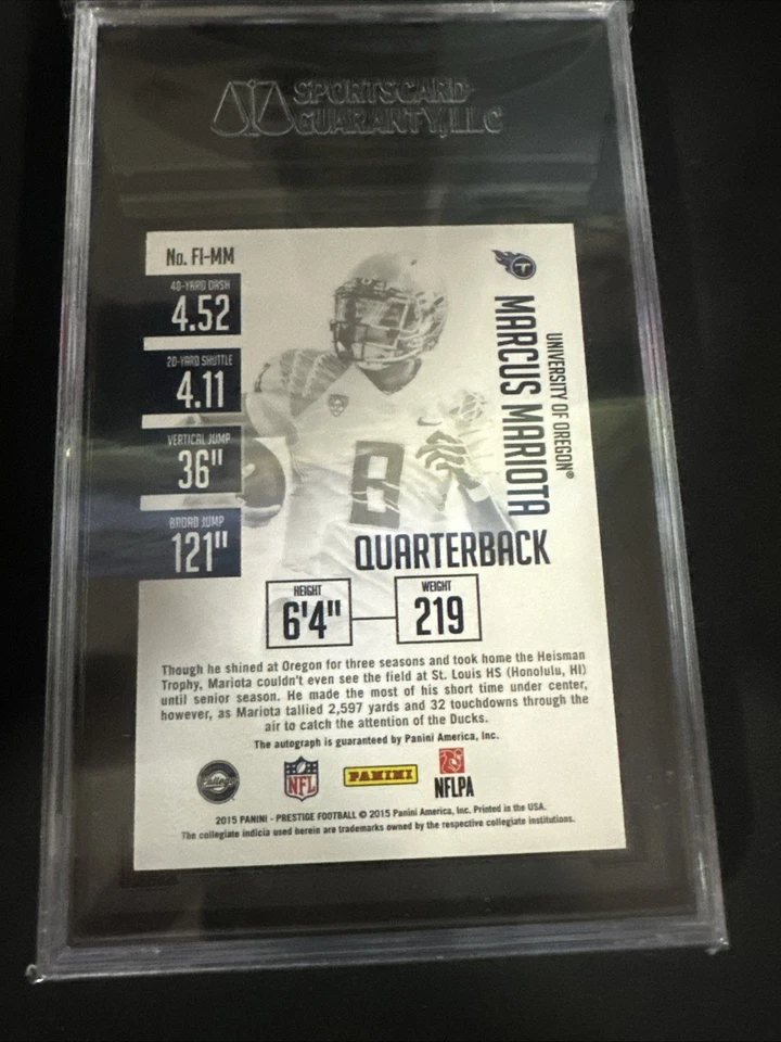 2015 Panini Prestige - Novato Marcus Mariota (RC) /25 Sgc 10 Auto 10 - Imagem 2 de 2