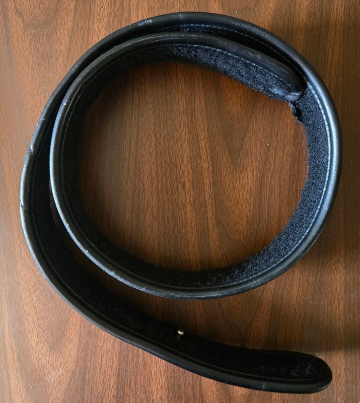 Bianchi AccuMold Elite Black Duty Belt Sz 40-42 Buckleless Utility Basket Weave