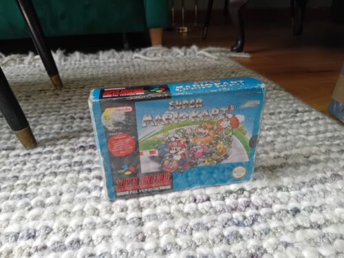 Super Mario Kart Super Nintendo SNES Box & Inlay ONLY PAL - Afbeelding 1 van 7