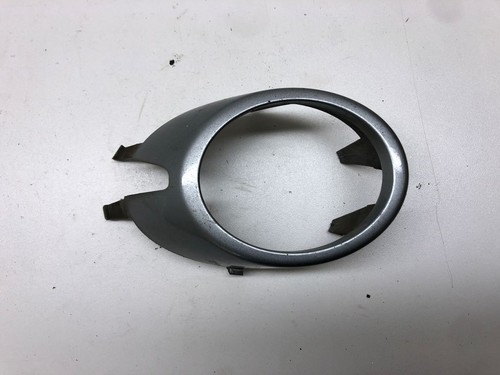 Audi A4 S4 B7 8E 8H 2007 Verkleidung Nebelscheinwerfer / Gitter vorne DRA76742