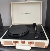 Crosley Cruiser/Voyager Record Player Cream & Rose Gold | Bluetooth | 3 Speed