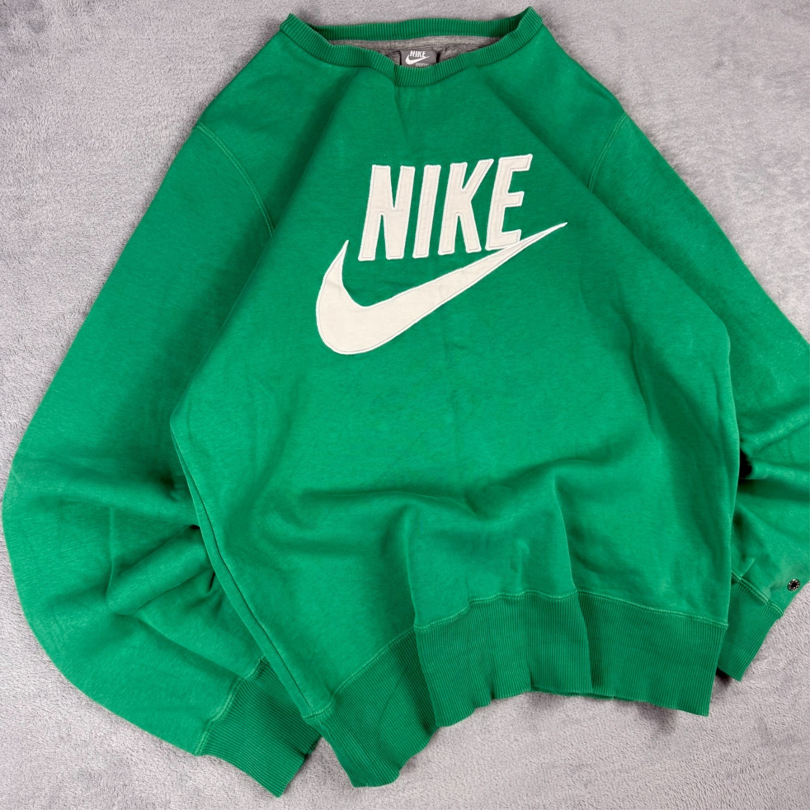 Vintage Nike 2000's Y2K Green White Spellout Swoosh Size Medium Sweatshirt image 2