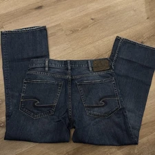 Silver Jeans Grayson Size 33x29