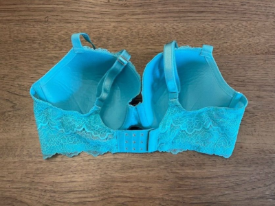 Victoria's Secret ブラジャー 32C Victoria's Secret 32C T-shirt Lightly Lined Demi Shine Strap Bra
