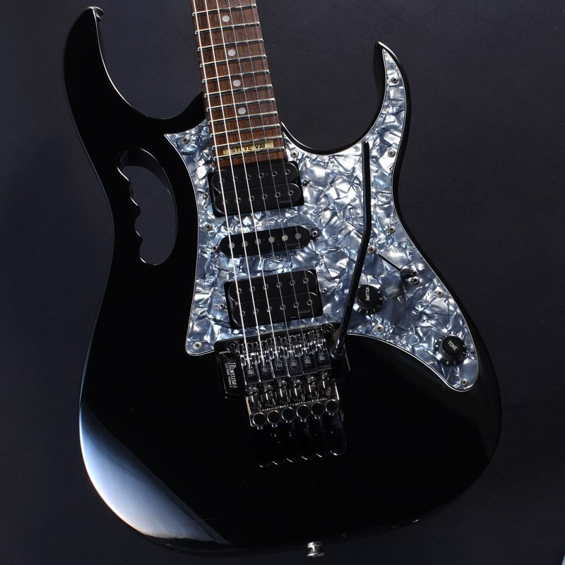 希少 Ibaniz JEM555WHスティーブヴァイ モデル　ギターケース付 希少 Ibaniz JEM555WHスティーブヴァイ モデル ギターケース付