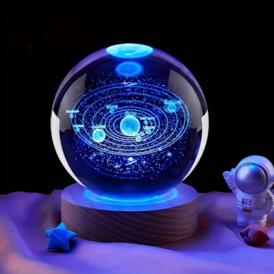3D Kristallkugel Sonnensystem Dekoration Ornament 6 cm mit USB Lichtsockel