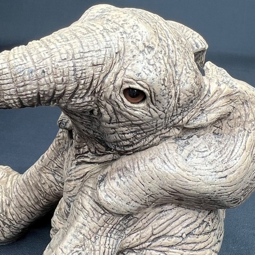 Estatuilla de elefante de colección - La manada "Diapositiva" de Marty Escultura 4,5" de alto - Imagen 6 de 18