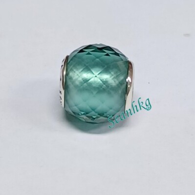 ハンドメイドあお Pandora Petite Facets Charm with Synthetic Green Quartz