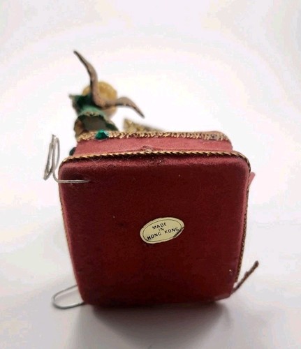 Vintage 1970s Red House W/Snow Green Chenille Tree Gold Tone Santa Plastic - Picture 4 of 16
