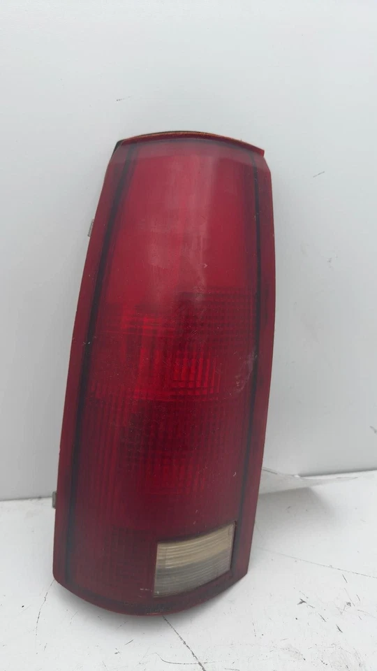 1988-1999 CHEVY PICKUP 1500 Tail Light Assembly Chevrolet Left Foto 2 de 4