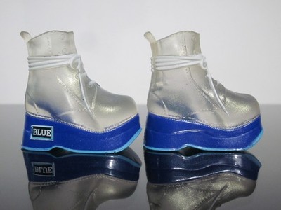 Rainbow High Doll Ruby Violet Poppy Skyler Bradshaw Boots Clear Blue