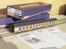 VITRAINS 3064 CARROZZA MDVC 2da CLASSE LIVREA E FREGIO FS D'ORIGINE,ILLUMINATA