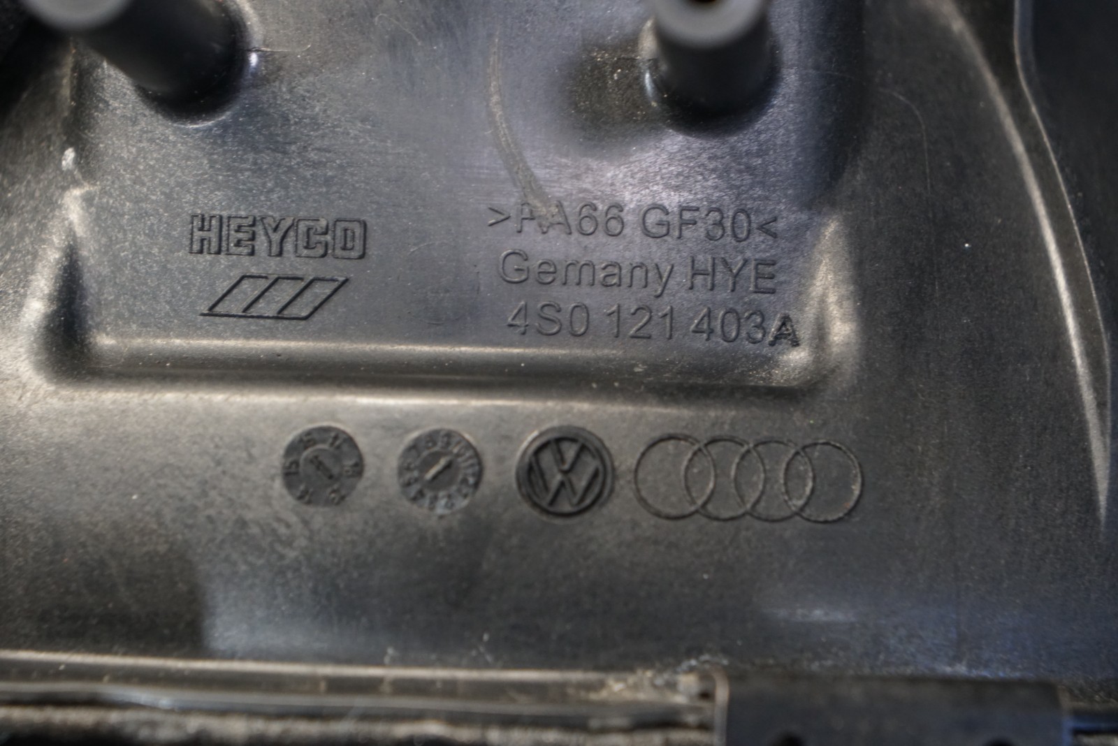 Audi R8 2017-2023 Coolant reservoir P/N 4S0121403A