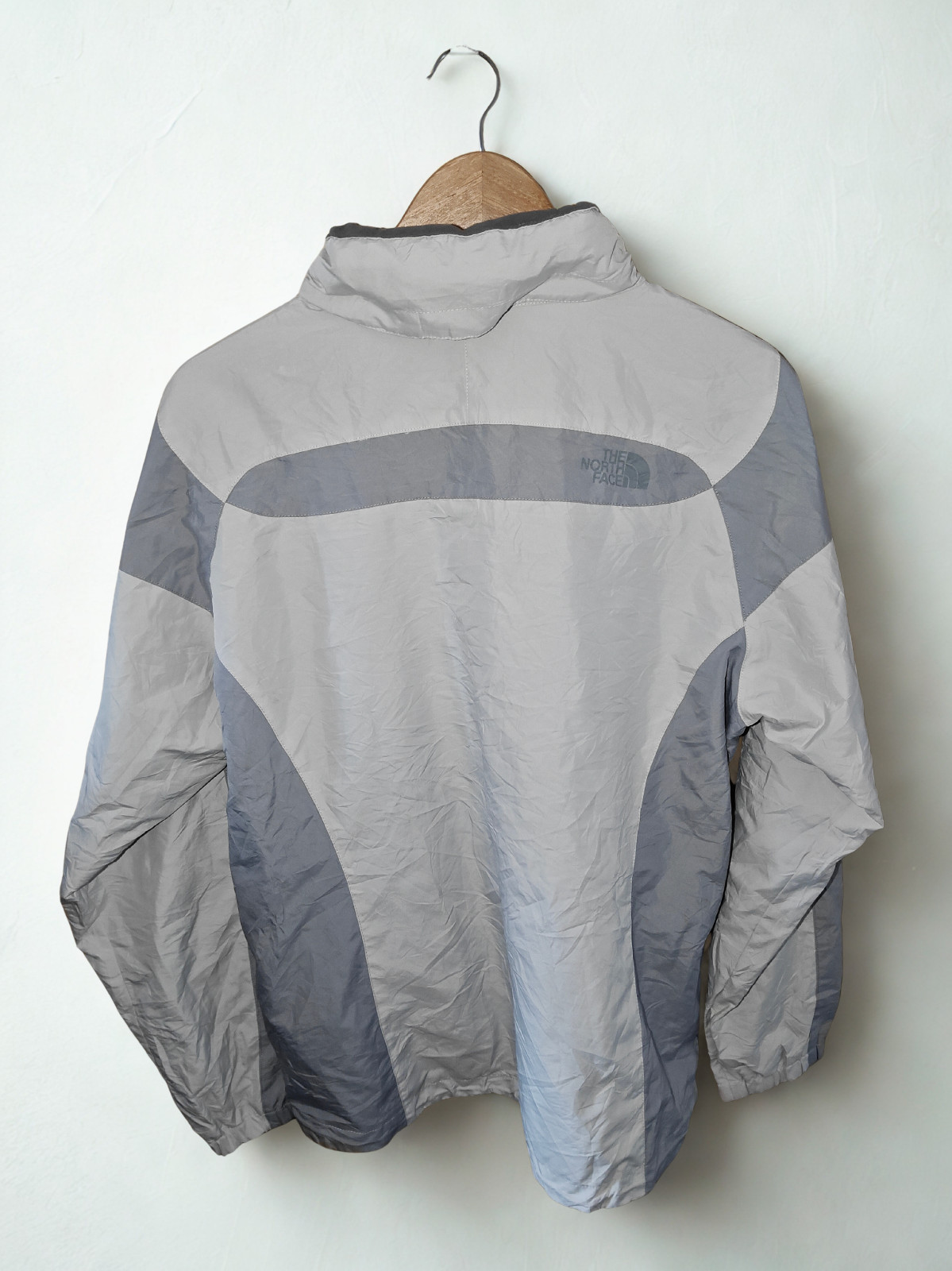 The North Face Women's Hydrenalite Windproof Lightweight Jacket Size L image 7