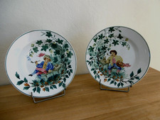 UN PLAT CREUX ET UN PLAT PLAT