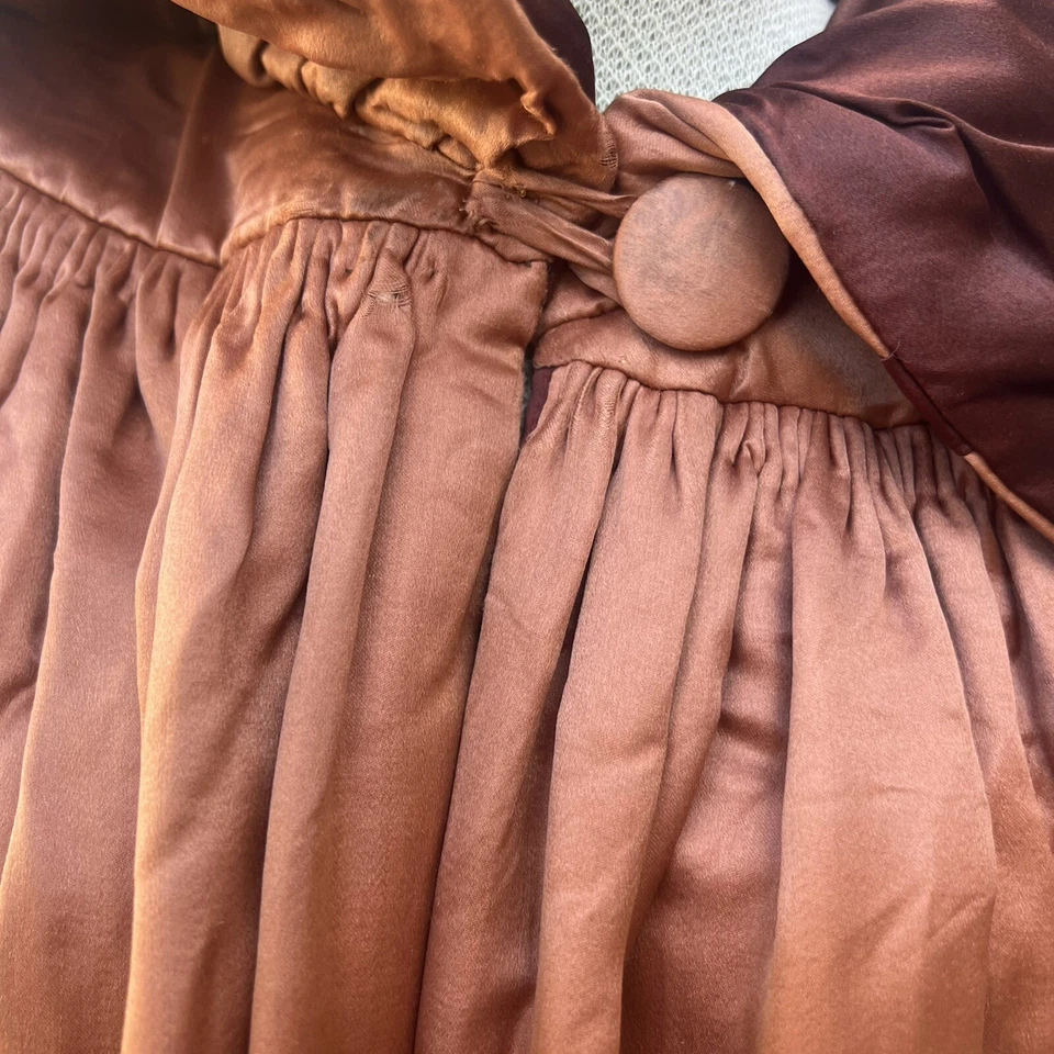 Antique 1920s Brown Silk Satin Floor Length Cape Coat Two Tone Mystical Vintage - Image 3 of 4