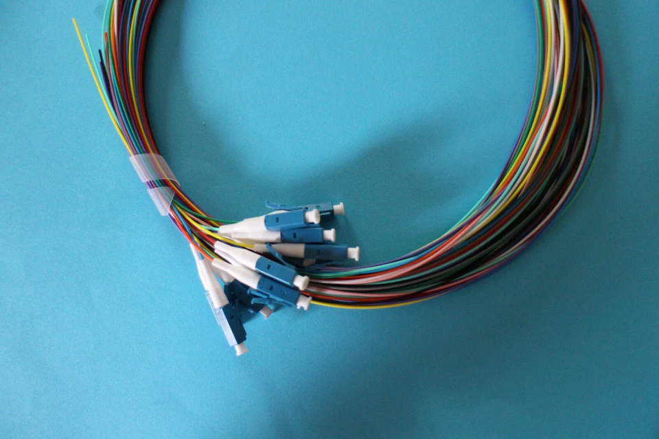 12 Optic Fiber Pigtail, Color-Coded, 900 Micron SMF G652D/G657, LC/UPC, 3 Meter - Image 2 of 4