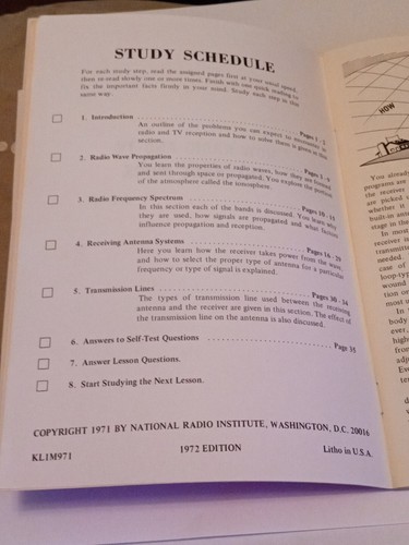 1973 National Radio Institute How Radio And TV Antennas Work B309 - Zdjęcie 3 z 5