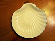 ELEGANT 'LENOX' CREAM SHELL DISH WITH SILVER RIM 'SEA SAND & SKY' COLLECTION EXC