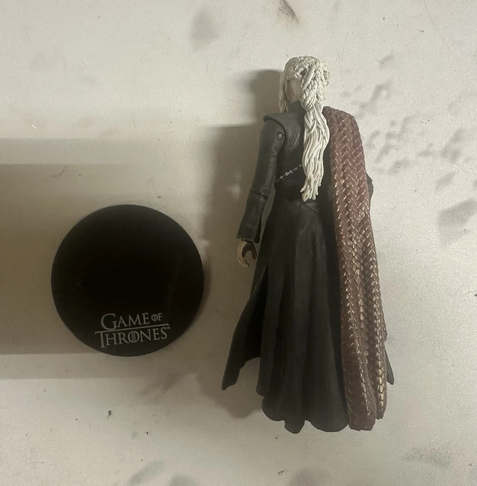 Figura de acción Juego de Tronos McFarlane Daenerys Targaryen con cabeza pintada personalizada Foto 3 de 3