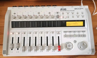 Zoom R16 Digital Recorder
