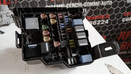 SCATOLA PORTA FUSIBILI PER FORD Fiesta 6° Serie 8V51-14B144-BB RTJD Benzina 1.4 - Foto 2 di 4