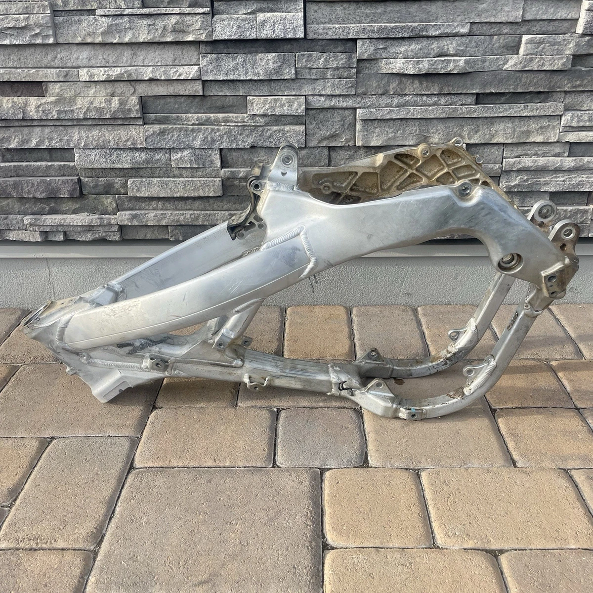 未使用 ホンダ CRF250R 2005年 純正アルミサブフレーム Preços baixos em Quadros de Motos para 2005 Honda CRF250R | eBay
