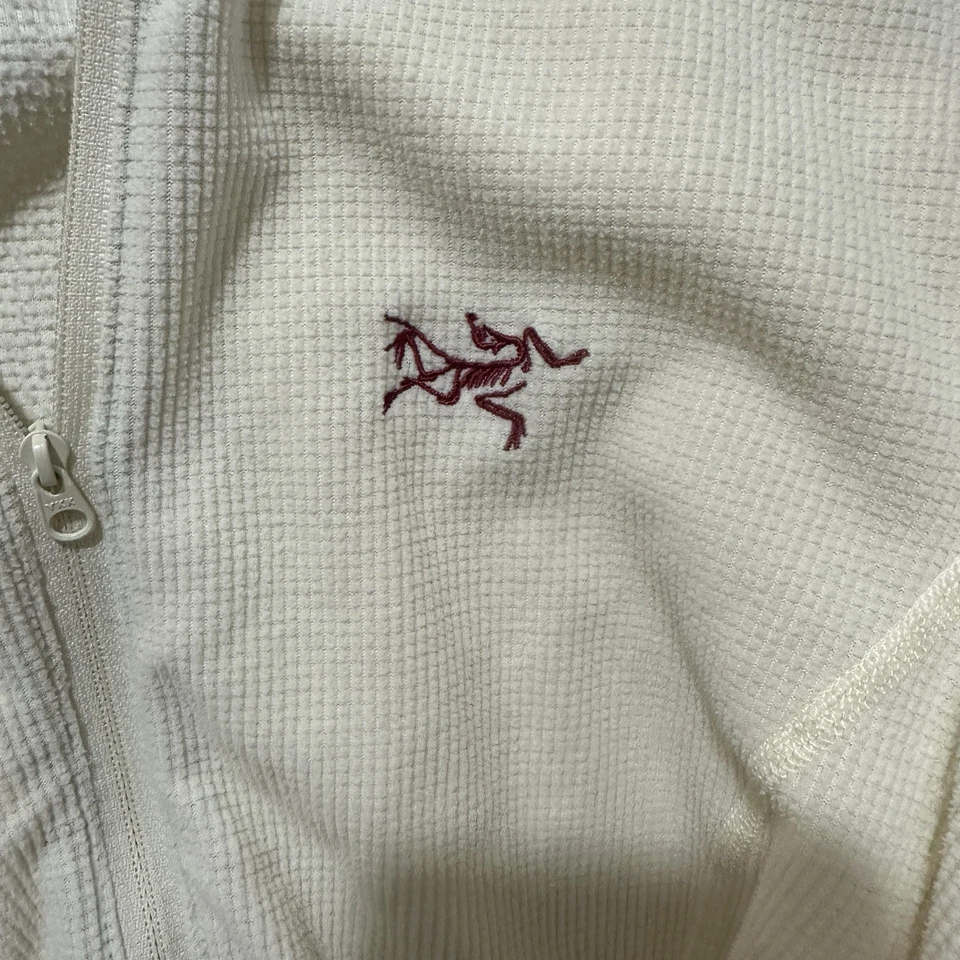 Arcteryx Jacket Women's Ivory  Cream Covert  Polartec Pull Over 1/2 Zip Size M - Image 4 of 4
