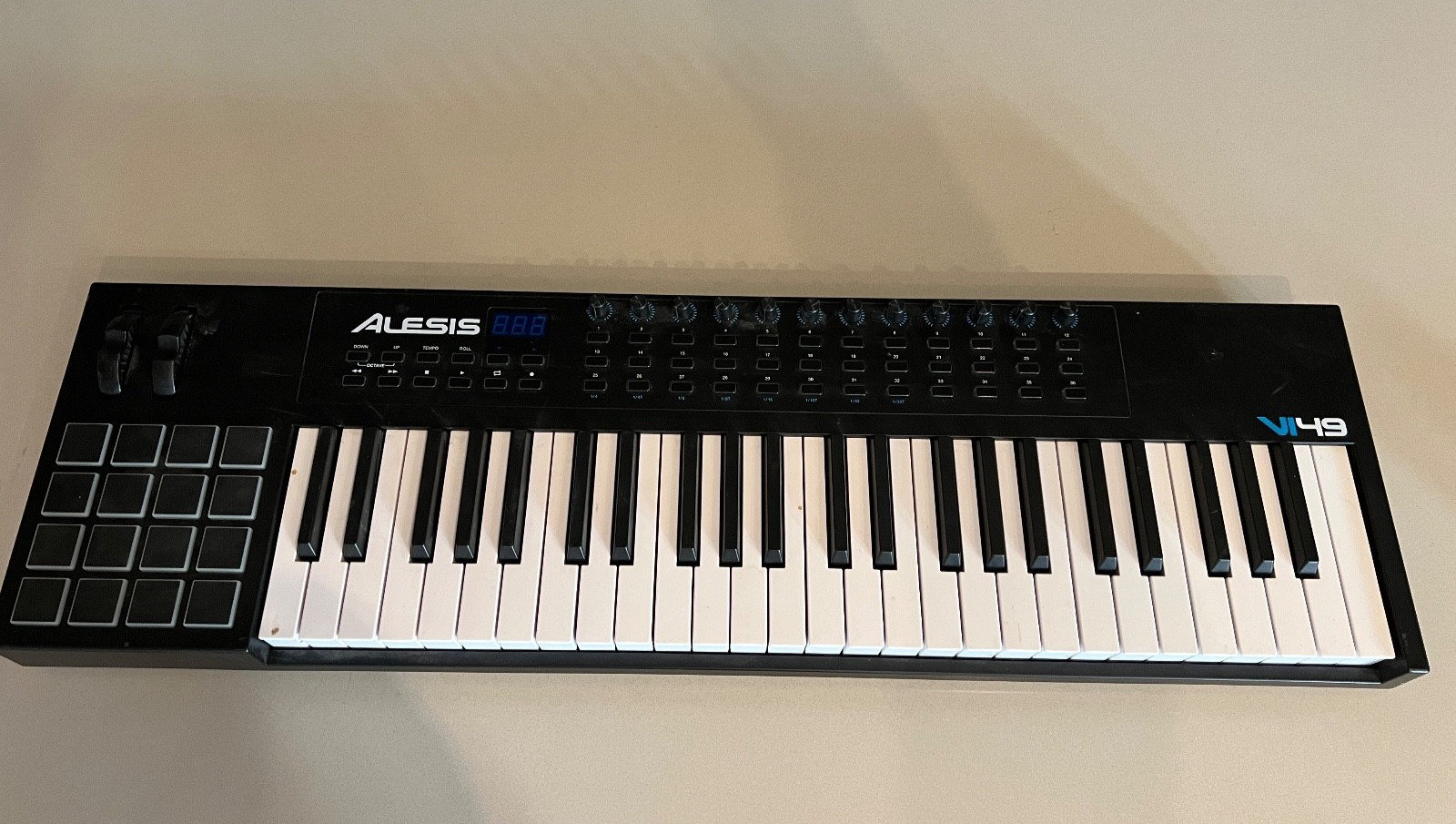 Alesis VI49 Advanced 49-Key USB/MIDI Keyboard Controller - No Power Adapter