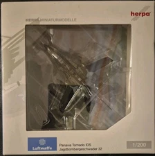 Herpa Minaturmodelle Luftwaffe Panavia Tornado IDS Jagdbombergeschwader 32 