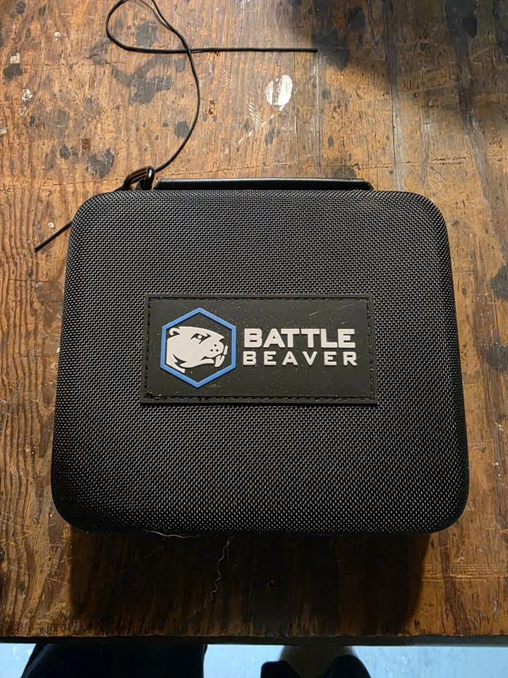 Controlador Battle Beaver Xbox Series X - Negro con palos rojos nuevos Foto 3 de 3