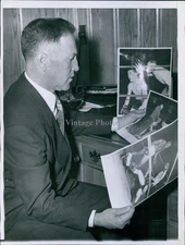 1953 Ref Tom Rawson On Jimmy Carter Vs Tommy Collins Knockouts Sports 7X9 Photo