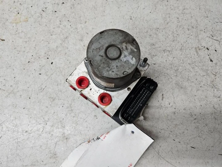 Conjunto de bomba de freno antibloqueo ABS Buick Lacrosse 2017 OEM Foto 2 de 4