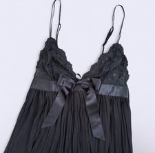 Victoria  s Secret Black Lace Babydoll Chemise Satin Bow Size M