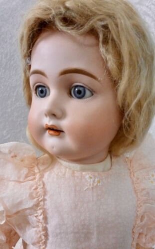 GERMAN BISQUE DOLL,  ANTIQUE DOLL K * R 192,  DRESSED DOLL , c.1898 - Picture 1 of 24