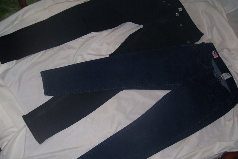 ( 2 pairs) True Religion womens jeans Casey & tHE LEGGING skinny Jeans size 28