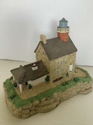 HARBOUR LIGHTS  SELKIRK '' NY  #157 With Original Box And COA Numbered