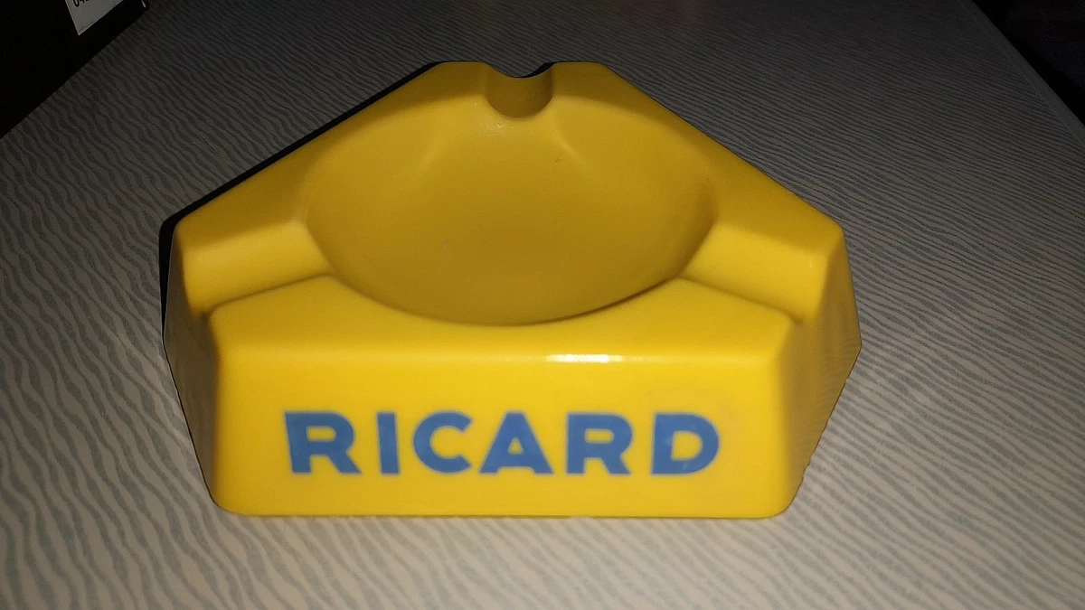 Cendrier Publicitaire Ricard En Opale Jaune – Vintage France – Collection